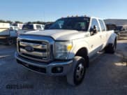 ✅ 2015 Ford F-350 Lariat • VIN: 1FT8W3DTXFEA10084 • Lot: 86024944. Wystawiony na Copart z przebiegiem 326 253 mil. Bezpłatny archiwum sprzedaży aukcyjnych z USA i szczegółowy raport historii pojazdu na DreamBid. Zdjęcie 2.