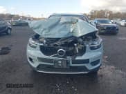 ✅ 2019 Volvo XC40 Momentum • VIN: YV4162XZ1K2019034 • Lot: 43591194. Listed on IAAI with 77,583 mi. Free auction sales archive from the USA and detailed vehicle history report at DreamBid. Image 11.