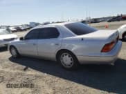 ✅ 1997 Lexus LS 400 • VIN: JT8BH28F5V0097398 • Лот: 49557135. Опубликован ранее на Copart с пробегом 217 820 миль. Бесплатный доступ к архиву аукционных продаж из США и подробный отчёт об истории автомобиля на DreamBid. Изображение 2.