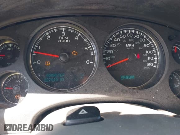 ✅ 2014 Chevrolet Tahoe LT • VIN: 1GNSCBE04ER174393 • Lot: 42513064. Listed on IAAI with 227,640 mi. Free auction sales archive from the USA and detailed vehicle history report at DreamBid. Image 7.