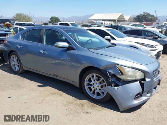 ✅ 2011 Nissan Maxima SV • VIN: 1N4AA5AP5BC852345 • Lot: 43184222. Wystawiony na IAAI z przebiegiem 92 670 mil. Bezpłatny archiwum sprzedaży aukcyjnych z USA i szczegółowy raport historii pojazdu na DreamBid. Zdjęcie 1.