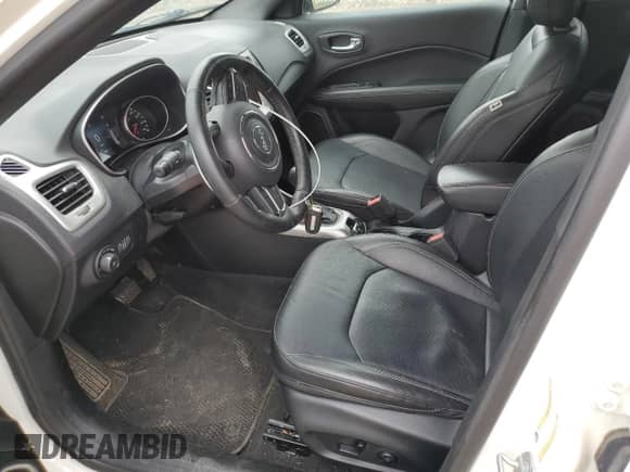 2021 Jeep Compass 80th Anniversary z VIN 3C4NJDEB1MT561871, wystawiony jako Copart lot #56173465 z przebiegiem 59 661 mil mil oraz Szkoda całkowita • Salvage title. Historia ofert i sprzedaży dostępna na DreamBid. Obrazek 7.