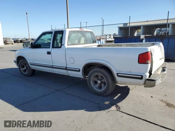1998 Chevrolet S-10 LS с VIN 1GCCS1949W8195609, выставлен на аукционе Copart как лот 78197424 с пробегом Не указан миль и Списание • Salvage title. История ставок и продаж доступна на DreamBid. Изображение 2.