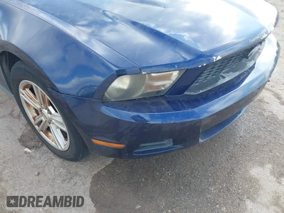 ✅ 2011 Ford Mustang Premium • VIN: 1ZVBP8AM7B5116500 • Lot: 43764667. Listed on IAAI with 223,800 mi. Free auction sales archive from the USA and detailed vehicle history report at DreamBid. Image 14.