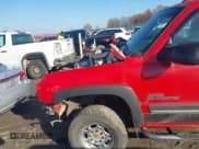 ✅ 2005 Chevrolet Silverado 2500HD LT • VIN: 1GCHK23275F851366 • Lot: 41112367. Wystawiony na IAAI z przebiegiem 300 934 mil. Bezpłatny archiwum sprzedaży aukcyjnych z USA i szczegółowy raport historii pojazdu na DreamBid. Zdjęcie 19.