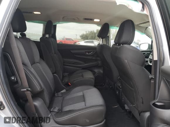 ✅ 2024 Subaru Ascent Premium • VIN: 4S4WMAED4R3410839 • Lot: 48689185. Listed on Copart with 36,517 mi. Free auction sales archive from the USA and detailed vehicle history report at DreamBid. Image 11.