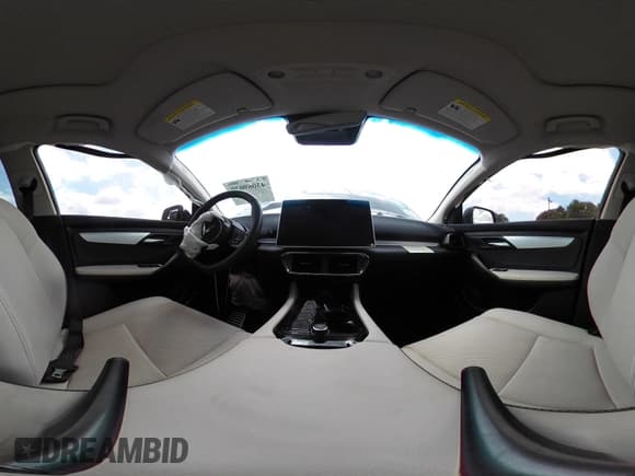 ✅ 2024 VinFast VF 8 Plus • VIN: RLLV1AFA2RH004810 • Лот: 43069020. Опубликован ранее на IAAI с пробегом 10 644 миль. Бесплатный доступ к архиву аукционных продаж из США и подробный отчёт об истории автомобиля на DreamBid. Изображение 26.