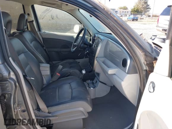 ✅ 2008 Chrysler PT Cruiser Limited • VIN: 3A8FY68868T122448 • Lot: 41702816. Listed on IAAI with 113,347 mi. Free auction sales archive from the USA and detailed vehicle history report at DreamBid. Image 5.