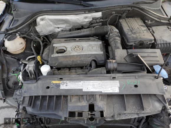 ✅ 2017 Volkswagen Tiguan Wolfsburg Edition • VIN: WVGSV7AX7HW500143 • Лот: 93268975. Опубликован ранее на Copart с пробегом 68 525 миль. Бесплатный доступ к архиву аукционных продаж из США и подробный отчёт об истории автомобиля на DreamBid. Изображение 11.