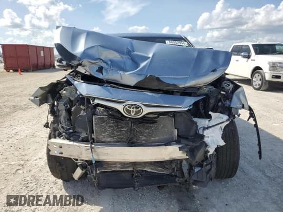 ✅ 2022 Toyota Highlander LE • VIN: 5TDZZRAH5NS131788 • Lot: 50328045. Listed on Copart with Not provided. Free auction sales archive from the USA and detailed vehicle history report at DreamBid. Image 5.