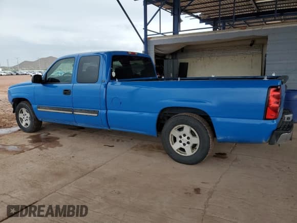 ✅ 2006 Chevrolet Silverado 1500 LT1 • VIN: 1GCEC19T96E156274 • Lot: 81106545. Wystawiony na Copart z przebiegiem 228 021 mil. Bezpłatny archiwum sprzedaży aukcyjnych z USA i szczegółowy raport historii pojazdu na DreamBid. Zdjęcie 2.