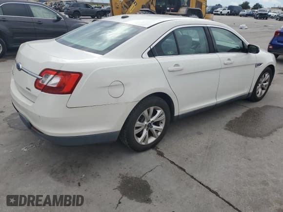 ✅ 2010 Ford Taurus SEL • VIN: 1FAHP2EWXAG129157 • Lot: 84272965. Listed on Copart with Not provided. Free auction sales archive from the USA and detailed vehicle history report at DreamBid. Image 3.