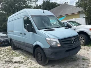 ✅ 2014 Mercedes-Benz Sprinter Cargo • VIN: WD3PE7DC4E5864096 • Lot: 72101675. Listed on Copart with 111,833 mi. Free auction sales archive from the USA and detailed vehicle history report at DreamBid. Image 1.