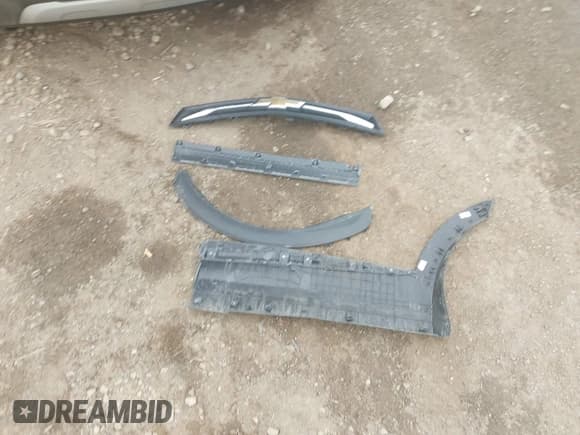 ✅ 2020 Chevrolet Trax LT • VIN: KL7CJPSB7LB052734 • Lot: 43032522. Wystawiony na IAAI z przebiegiem 51 796 mil. Bezpłatny archiwum sprzedaży aukcyjnych z USA i szczegółowy raport historii pojazdu na DreamBid. Zdjęcie 12.