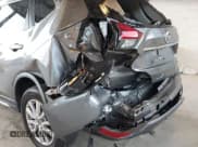 ✅ 2019 Nissan Rogue SV • VIN: KNMAT2MV2KP558570 • Lot: 43331278. Wystawiony na IAAI z przebiegiem 101 630 mil. Bezpłatny archiwum sprzedaży aukcyjnych z USA i szczegółowy raport historii pojazdu na DreamBid. Zdjęcie 6.