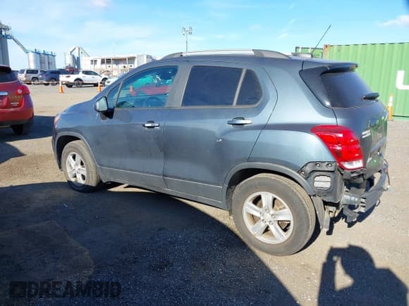 ✅ 2022 Chevrolet Trax LT • VIN: KL7CJPSM7NB560335 • Lot: 43662691. Listed on IAAI with 52,182 mi. Free auction sales archive from the USA and detailed vehicle history report at DreamBid. Image 4.