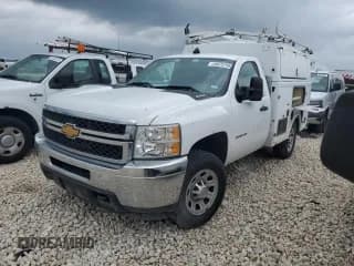 ✅ 2012 Chevrolet Silverado 2500HD Work Truck • VIN: 1GB0CVCG8CF187457 • Lot: 56566985. Wystawiony na Copart z przebiegiem 162 898 mil. Bezpłatny archiwum sprzedaży aukcyjnych z USA i szczegółowy raport historii pojazdu na DreamBid. Zdjęcie 1.