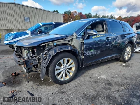 ✅ 2013 Toyota Venza LE • VIN: 4T3ZA3BB0DU078249 • Lot: 90523145. Listed on Copart with 156,804 mi. Free auction sales archive from the USA and detailed vehicle history report at DreamBid. Image 1.