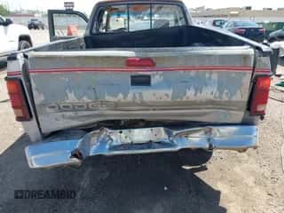 1995 Dodge Dakota z VIN 1B7GL23X4SS149528, wystawiony jako IAAI lot #42049475 z przebiegiem 168 078 mil mil oraz . Historia ofert i sprzedaży dostępna na DreamBid. Obrazek 6.