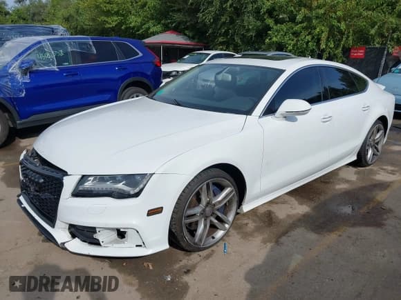 ✅ 2012 Audi A7 Prestige • VIN: WAUSGAFC2CN028835 • Lot: 43054083. Listed on IAAI with 113,832 mi. Free auction sales archive from the USA and detailed vehicle history report at DreamBid. Image 17.