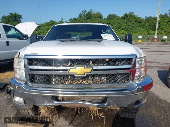 ✅ 2012 Chevrolet Silverado 2500HD LT • VIN: 1GC1KXCG8CF131100 • Лот: 42498393. Опубликован ранее на IAAI с пробегом 258 210 миль. Бесплатный доступ к архиву аукционных продаж из США и подробный отчёт об истории автомобиля на DreamBid. Изображение 12.