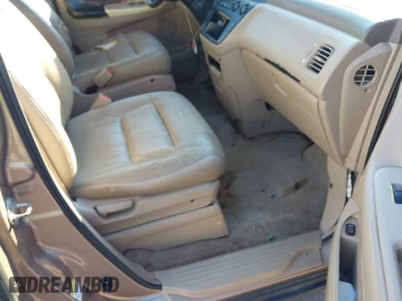 ✅ 2004 Honda Odyssey EX • VIN: 5FNRL18644B092833 • Lot: 43593935. Wystawiony na IAAI z przebiegiem 272 636 mil. Bezpłatny archiwum sprzedaży aukcyjnych z USA i szczegółowy raport historii pojazdu na DreamBid. Zdjęcie 5.