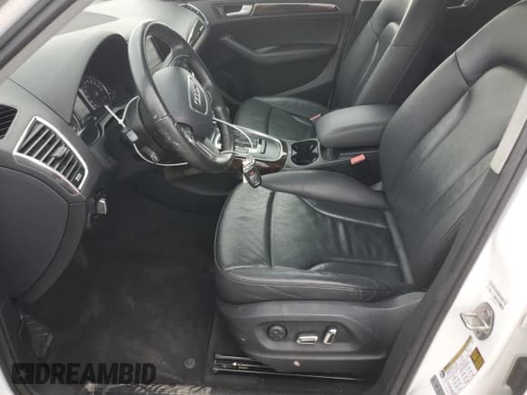 ✅ 2013 Audi Q5 Premium • VIN: WA1CFAFP3DA096156 • Lot: 60835275. Wystawiony na Copart z przebiegiem 149 776 mil. Bezpłatny archiwum sprzedaży aukcyjnych z USA i szczegółowy raport historii pojazdu na DreamBid. Zdjęcie 7.