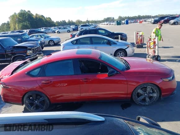 2023 Honda Accord Sport-L z VIN 1HGCY2F79PA018721, wystawiony jako IAAI lot #43383394 z przebiegiem Nie podano mil oraz . Historia ofert i sprzedaży dostępna na DreamBid. Obrazek 12.