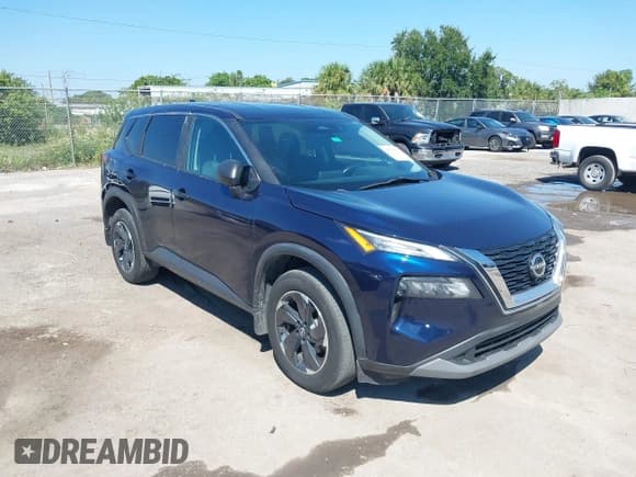 ✅ 2024 Nissan Rogue SV • VIN: 5N1BT3BB3RC719458 • Lot: 43275120. Wystawiony na IAAI z przebiegiem 22 715 mil. Bezpłatny archiwum sprzedaży aukcyjnych z USA i szczegółowy raport historii pojazdu na DreamBid. Zdjęcie 1.