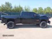 ✅ 2017 Chevrolet Silverado 2500HD LT • VIN: 1GC1KVEY2HF115380 • Lot: 42371106. Listed on IAAI with 85,281 mi. Free auction sales archive from the USA and detailed vehicle history report at DreamBid. Image 13.