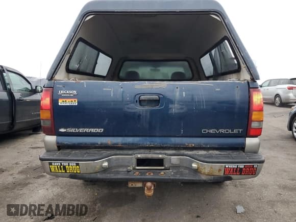 ✅ 1999 Chevrolet Silverado 1500 • VIN: 1GCEK14T6XE185419 • Лот: 83180874. Опубликован ранее на Copart с пробегом 179 444 миль. Бесплатный доступ к архиву аукционных продаж из США и подробный отчёт об истории автомобиля на DreamBid. Изображение 6.