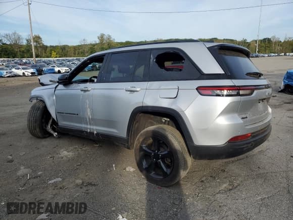 ✅ 2023 Jeep Grand Cherokee Altitude • VIN: 1C4RJHAG2PC580648 • Lot: 84466725. Listed on Copart with 16,816 mi. Free auction sales archive from the USA and detailed vehicle history report at DreamBid. Image 2.