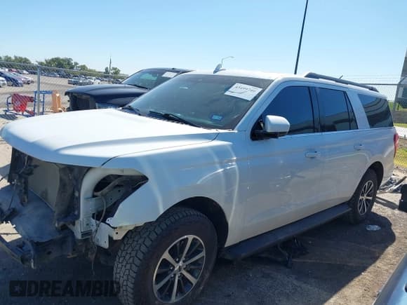 ✅ 2020 Ford Expedition Max XLT • VIN: 1FMJK1HT6LEA80832 • Lot: 43499740. Wystawiony na IAAI z przebiegiem 99 705 mil. Bezpłatny archiwum sprzedaży aukcyjnych z USA i szczegółowy raport historii pojazdu na DreamBid. Zdjęcie 15.