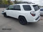 ✅ 2022 Toyota 4Runner SR5 • VIN: JTEEU5JR7N5257599 • Lot: 42047749. Listed on IAAI with 90,482 mi. Free auction sales archive from the USA and detailed vehicle history report at DreamBid. Image 3.