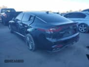 ✅ 2018 Kia Stinger • VIN: KNAE15LA9J6015435 • Лот: 86864485. Опубликован ранее на Copart с пробегом 100 525 миль. Бесплатный доступ к архиву аукционных продаж из США и подробный отчёт об истории автомобиля на DreamBid. Изображение 2.