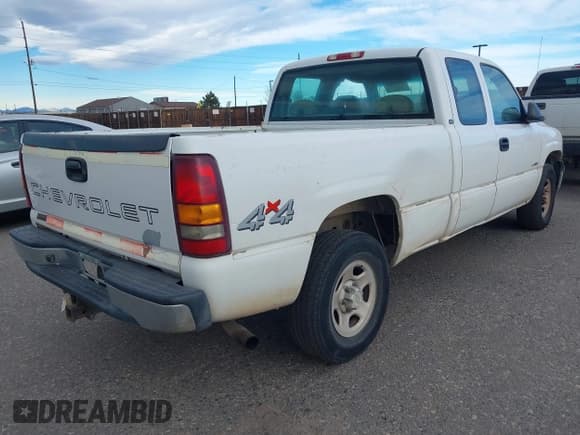 ✅ 2002 Chevrolet Silverado 1500 LS • VIN: 1GCEK19VX2E247715 • Lot: 43662222. Listed on IAAI with 192,390 mi. Free auction sales archive from the USA and detailed vehicle history report at DreamBid. Image 4.