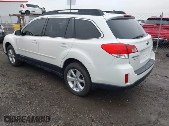 ✅ 2013 Subaru Outback Limited • VIN: 4S4BRBKC2D3249255 • Lot: 43575550. Listed on IAAI with 198,108 mi. Free auction sales archive from the USA and detailed vehicle history report at DreamBid. Image 3.