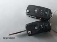 ✅ 2016 Volkswagen Passat S • VIN: 1VWAT7A3XGC012384 • Lot: 43722868. Wystawiony na IAAI z przebiegiem 125 870 mil. Bezpłatny archiwum sprzedaży aukcyjnych z USA i szczegółowy raport historii pojazdu na DreamBid. Zdjęcie 11.