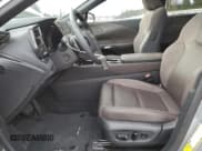 ✅ 2024 Lexus RX 450h+ Luxury • VIN: JTJCJMGA9R2010329 • Lot: 48578425. Wystawiony na Copart z przebiegiem 12 275 mil. Bezpłatny archiwum sprzedaży aukcyjnych z USA i szczegółowy raport historii pojazdu na DreamBid. Zdjęcie 7.