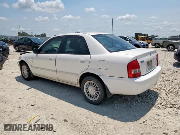 ✅ 2000 Mazda Protege ES • VIN: JM1BJ2217Y0227334 • Lot: 67798305. Wystawiony na Copart z przebiegiem 162 750 mil. Bezpłatny archiwum sprzedaży aukcyjnych z USA i szczegółowy raport historii pojazdu na DreamBid. Zdjęcie 2.