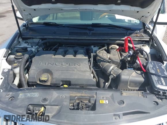 ✅ 2011 Lincoln MKS • VIN: 1LNHL9DR8BG611276 • Lot: 43240223. Wystawiony na IAAI z przebiegiem 129 965 mil. Bezpłatny archiwum sprzedaży aukcyjnych z USA i szczegółowy raport historii pojazdu na DreamBid. Zdjęcie 10.