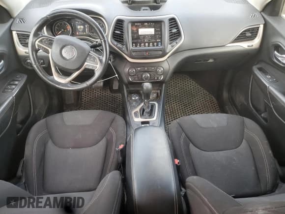 ✅ 2016 Jeep Cherokee 75th Anniversary • VIN: 1C4PJMCB5GW286614 • Lot: 68928035. Listed on Copart with 155,130 mi. Free auction sales archive from the USA and detailed vehicle history report at DreamBid. Image 8.