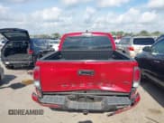 ✅ 2020 Toyota Tacoma SR5 • VIN: 3TMAZ5CN4LM135661 • Lot: 42369140. Wystawiony na IAAI z przebiegiem 109 528 mil. Bezpłatny archiwum sprzedaży aukcyjnych z USA i szczegółowy raport historii pojazdu na DreamBid. Zdjęcie 16.