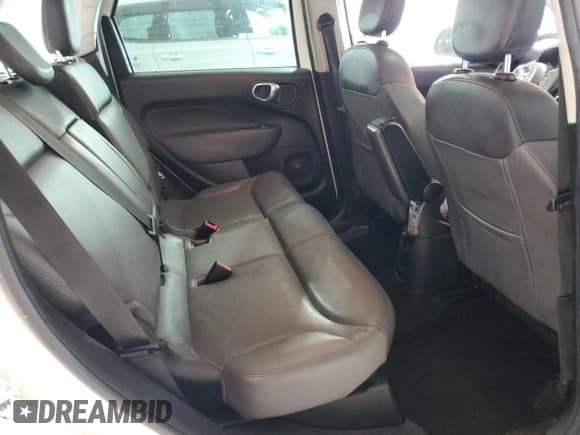 ✅ 2014 FIAT 500L Lounge • VIN: ZFBCFACH3EZ029808 • Lot: 84740745. Wystawiony na Copart z przebiegiem 109 272 mil. Bezpłatny archiwum sprzedaży aukcyjnych z USA i szczegółowy raport historii pojazdu na DreamBid. Zdjęcie 10.