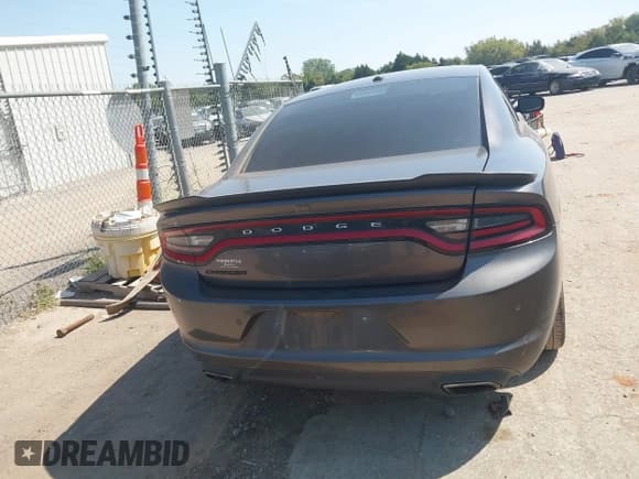 ✅ 2018 Dodge Charger SXT • VIN: 2C3CDXBGXJH307424 • Lot: 43186191. Wystawiony na IAAI z przebiegiem 144 528 mil. Bezpłatny archiwum sprzedaży aukcyjnych z USA i szczegółowy raport historii pojazdu na DreamBid. Zdjęcie 16.