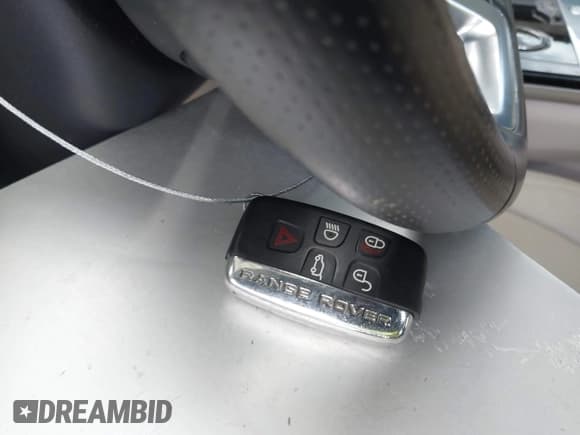 ✅ 2018 Land Rover Range Rover Velar S • VIN: SALYB2RV4JA708585 • Lot: 42399058. Listed on IAAI with 82,537 mi. Free auction sales archive from the USA and detailed vehicle history report at DreamBid. Image 11.