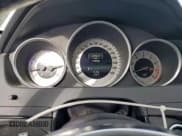 ✅ 2015 Mercedes-Benz C 250 • VIN: WDDGJ4HB1FG401037 • Lot: 95321445. Wystawiony na Copart z przebiegiem 173 096 mil. Bezpłatny archiwum sprzedaży aukcyjnych z USA i szczegółowy raport historii pojazdu na DreamBid. Zdjęcie 9.