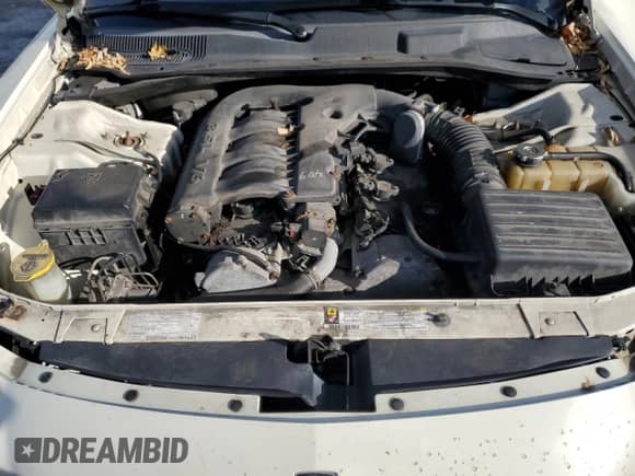 ✅ 2008 Dodge Charger • VIN: 2B3KA43G28H239757 • Лот: 84720444. Размещён на Copart с пробегом 229 004 миль миль. Получите бесплатный доступ к архиву аукционных продаж из США и посмотрите подробный отчёт об истории автомобиля на DreamBid. Изображение 13.