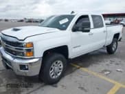 ✅ 2017 Chevrolet Silverado 2500HD LT • VIN: 1GC1KVEY9HF196250 • Lot: 41183166. Wystawiony na IAAI z przebiegiem 135 806 mil. Bezpłatny archiwum sprzedaży aukcyjnych z USA i szczegółowy raport historii pojazdu na DreamBid. Zdjęcie 2.