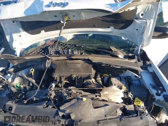 2024 Jeep Compass Latitude с VIN 3C4NJDBN8RT599085, выставлен на аукционе IAAI как лот 43558238 с пробегом Не указан миль и . История ставок и продаж доступна на DreamBid. Изображение 10.